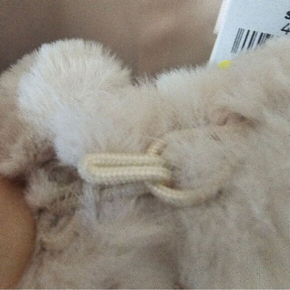 Lauren Conrad Soft Faux Fur Jacket Pockets - White    NEW WITH TAGS - Picture 7 of 10